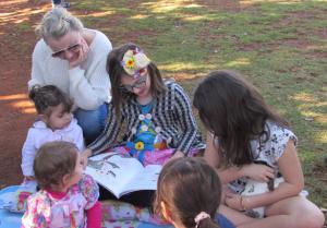 A menina que dissemina leitura
