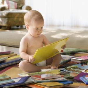Como escolher livros para bebês