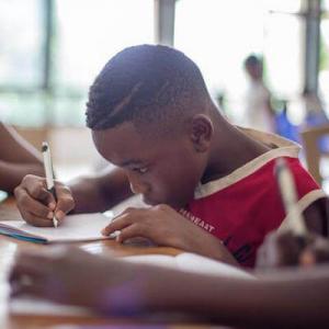 Escolas públicas x privadas: como reduzir as desigualdades